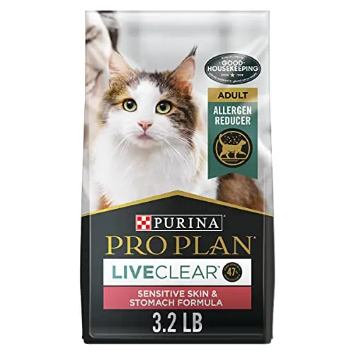 Purina Pro Plan LIVECLEAR dry cat food bag featuring turkey and oatmeal formula