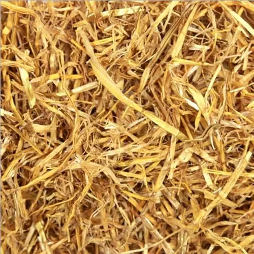 Home and Country USA one-pound bag of premium garden straw