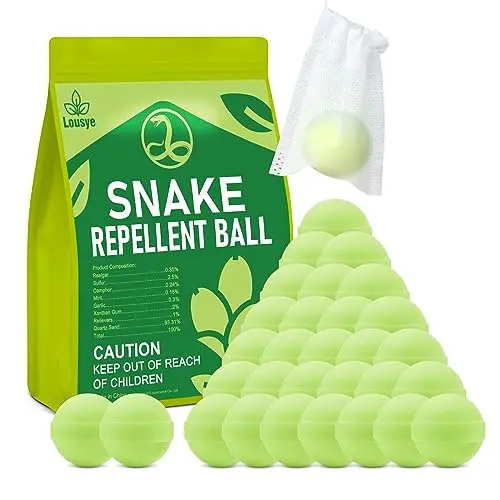 Lousye 30 pack of snake repellent in individual green bags